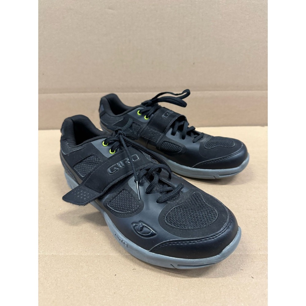 Giro Grynd Cleated Cycling Shoes Black Mens Size 8